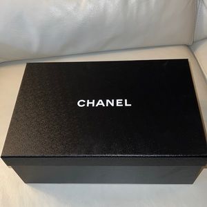 Chanel shoe box
